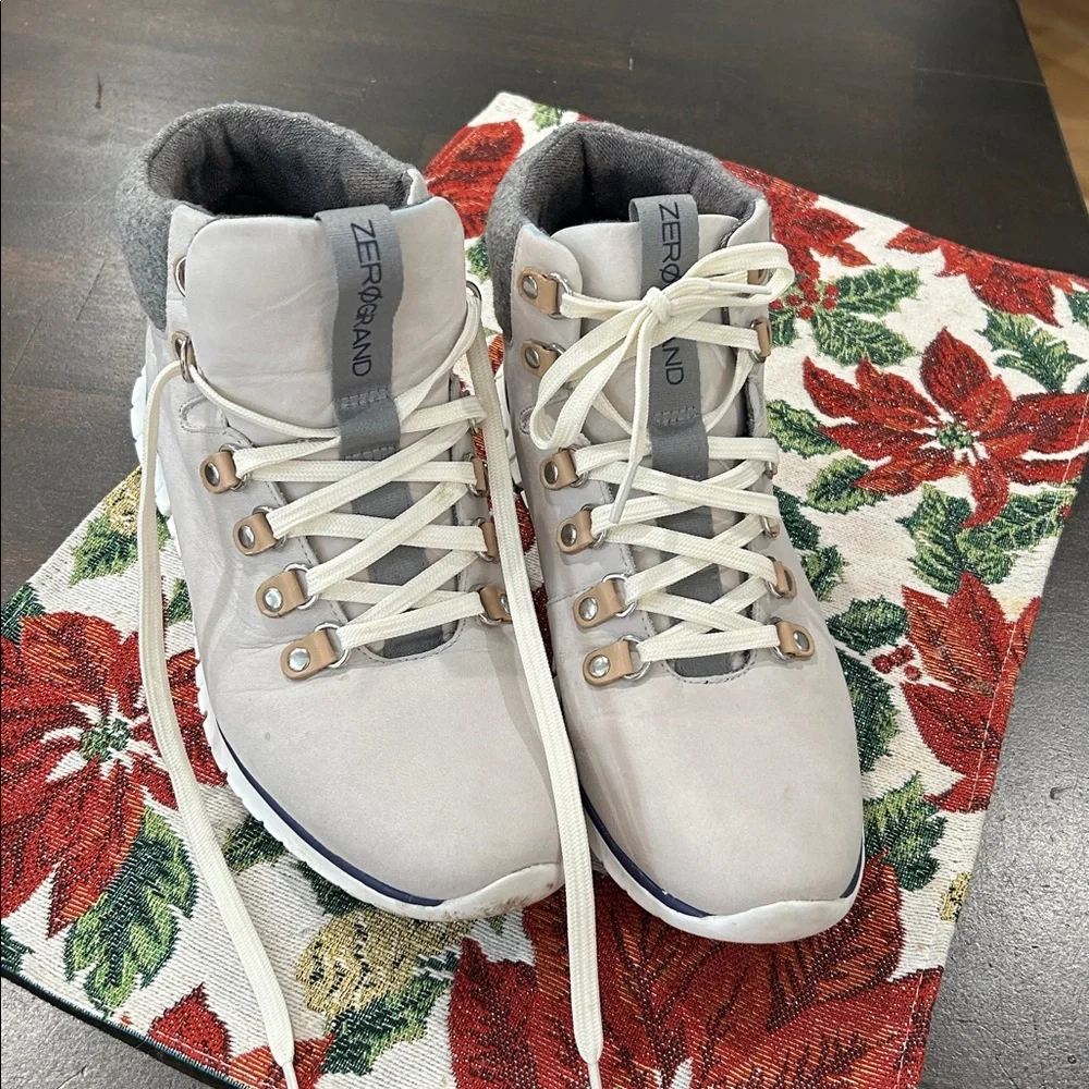 Cole Haan Cream and Gray waterproof Lace-Up Boots! - Picture 7 of 7